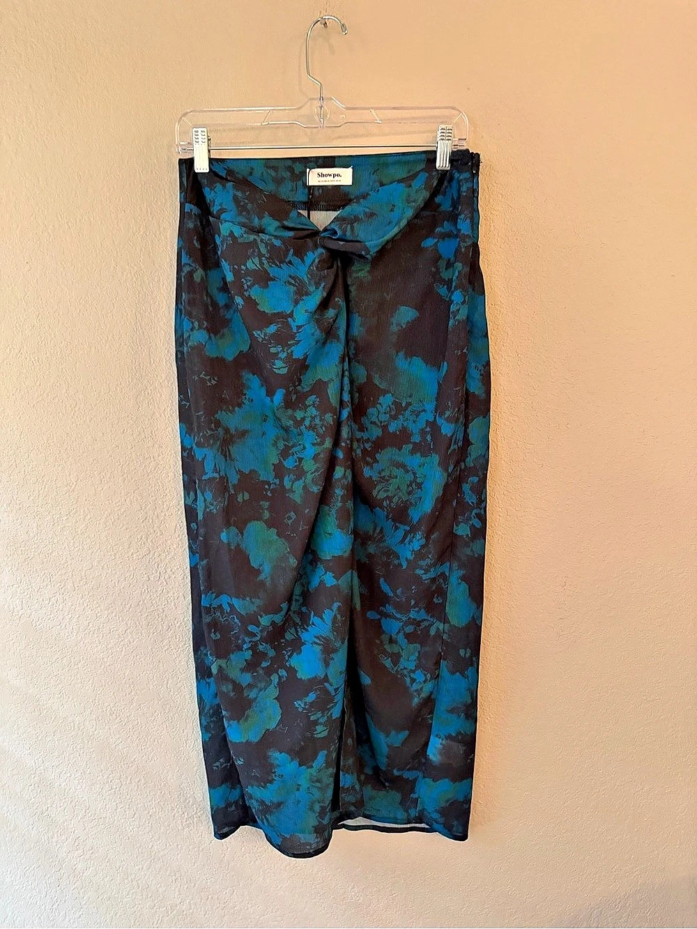 Showpo Twist Front Floral Midi Skirt in Blue & Black NWT Medium Size 8